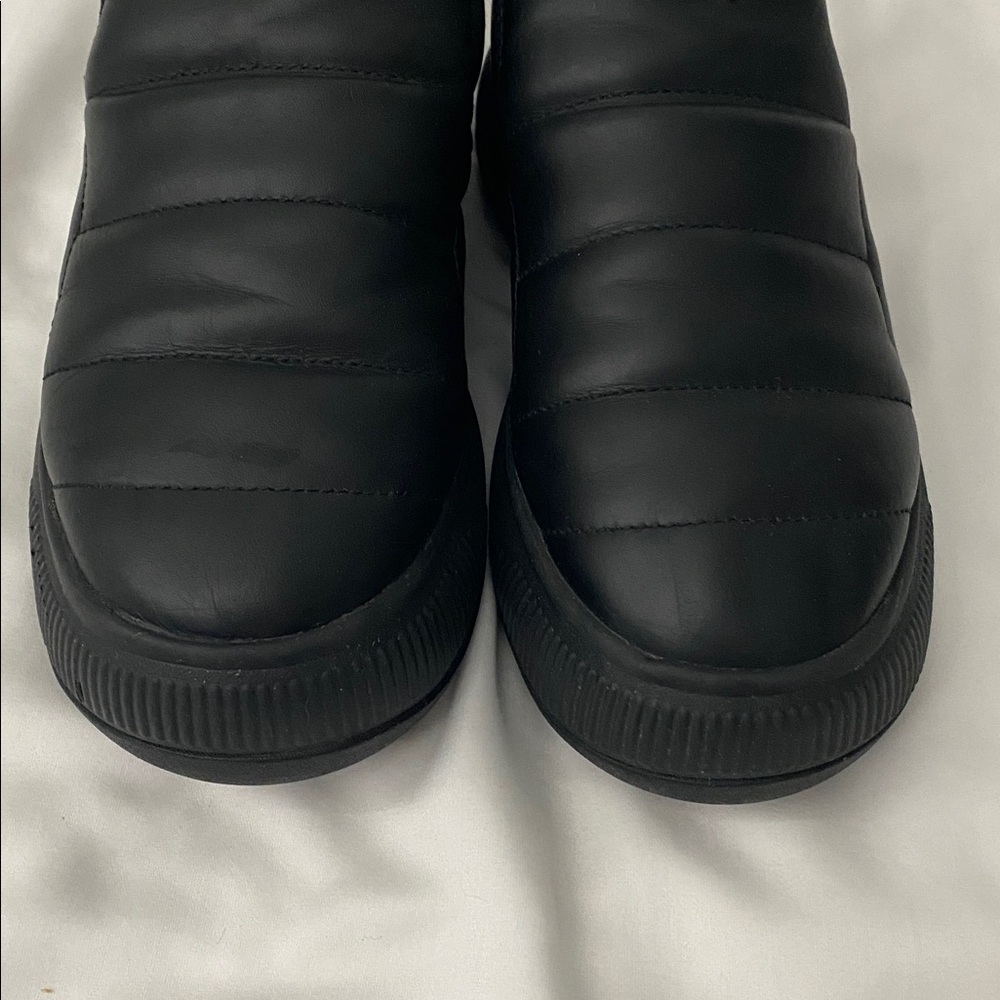Puma Mayu Black Leather Puffy Slip On Sneakers Size 8 Women’s - Picture 4 of 14
